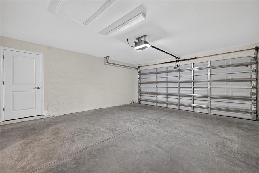 Spacious, unfurnished interior of a new home in , Port Charlotte (Image 21).