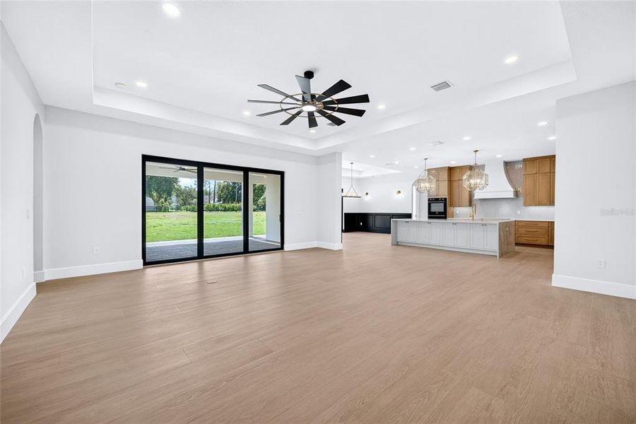 Spacious, unfurnished interior of a new home in , Dade City (Image 49).