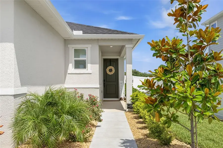 Exterior details and patio area of a home in , Parrish (Image 22).