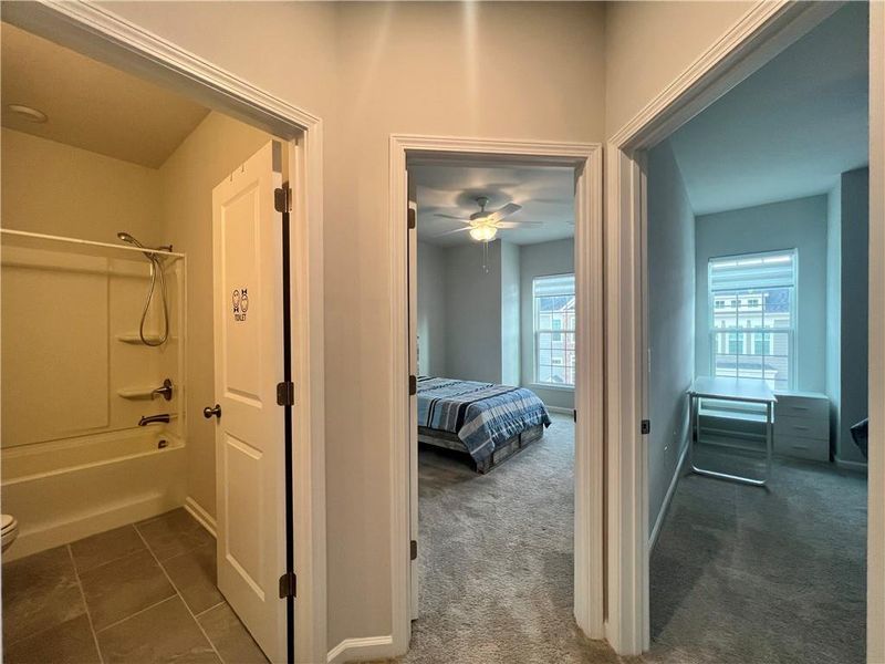 Spacious, unfurnished interior of a new home in , Buford (Image 23).