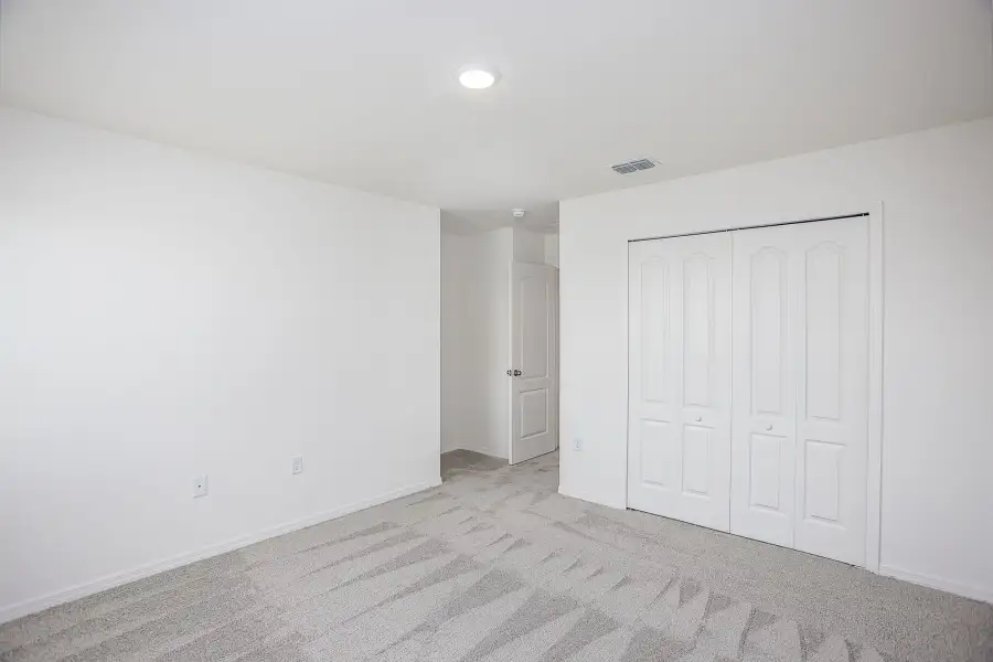 Representative unfurnished interior of a home built from the Melbourne by Maronda Homes in Highland Park, Newberry (Image 27). Representative unfurnished interior of a home built from the Melbourne by Maronda Homes in Highland Park, Newberry (Image 27).