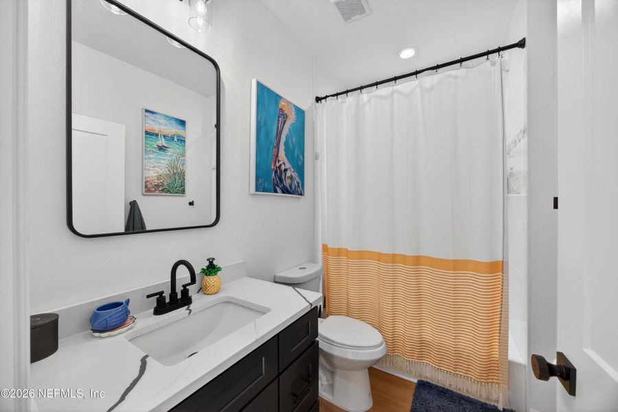 Furnished interior view inside a new home in , Middleburg (Image 27).