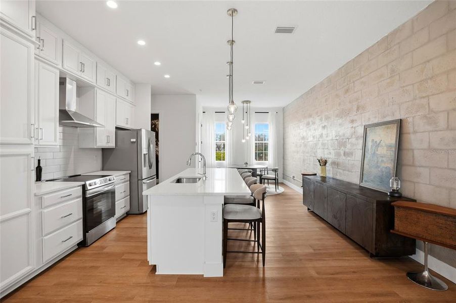 Furnished interior view inside a new home in , St. Petersburg (Image 21).