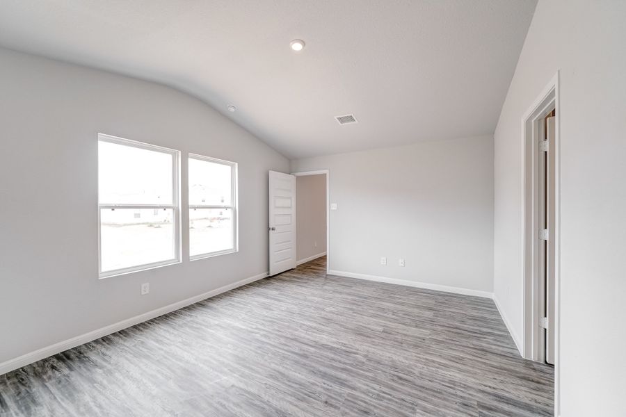 Spacious, unfurnished interior of a new home in Meadows of Chandler, Chandler (Image 18).