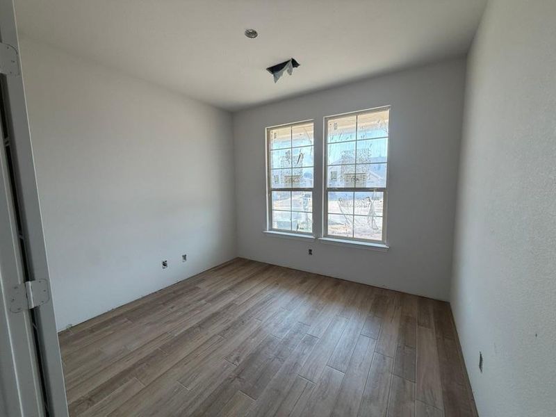 Spacious, unfurnished interior of a new home in Waterford Park, Weatherford (Image 6). Spacious, unfurnished interior of a new home in Waterford Park, Weatherford (Image 6).