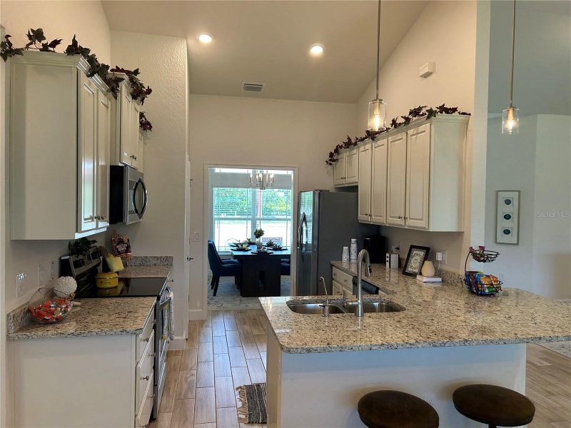 Furnished interior view inside a new home in Venice, Venice (Image 7).