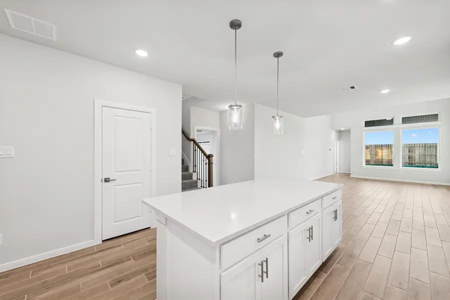 Furnished interior view inside a new home in The Grand Prairie 40’, Hockley (Image 10). Furnished interior view inside a new home in The Grand Prairie 40’, Hockley (Image 10).