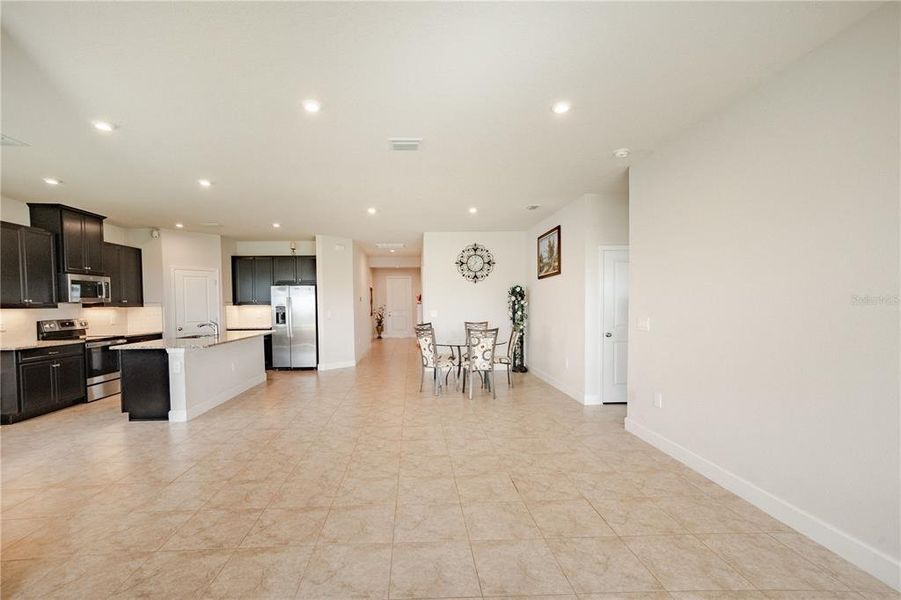 Spacious, unfurnished interior of a new home in , Port Charlotte (Image 18). Spacious, unfurnished interior of a new home in , Port Charlotte (Image 18).