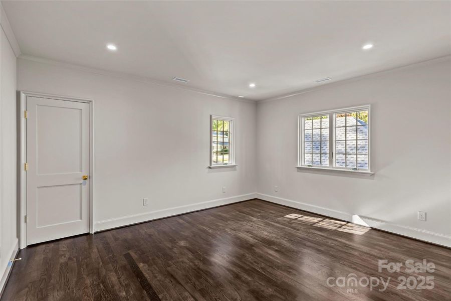 Spacious, unfurnished interior of a new home in , Charlotte (Image 25).