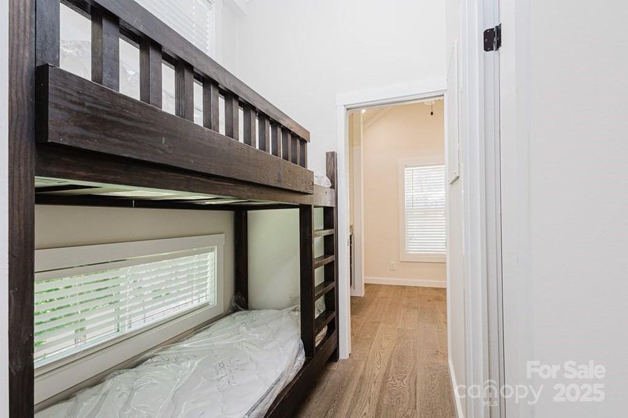 Image 16 of a home in .