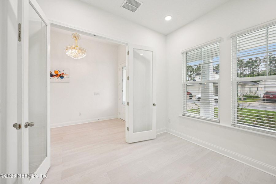 Spacious, unfurnished interior of a new home in , St. Augustine (Image 24).