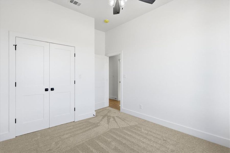 Spacious, unfurnished interior of a new home in , Peaster (Image 20).