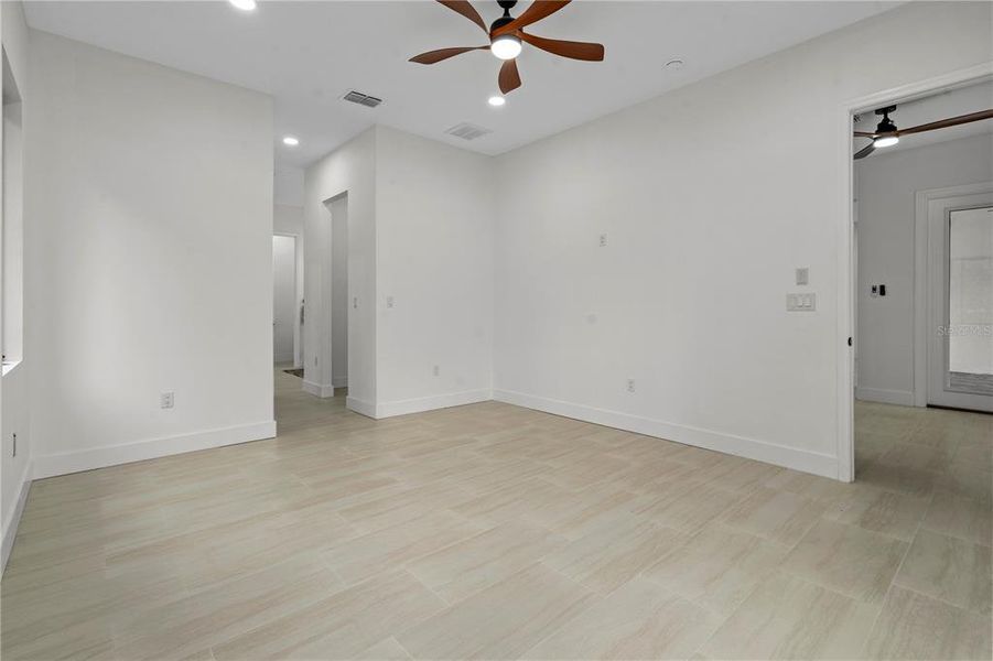 Spacious, unfurnished interior of a new home in , New Port Richey (Image 38).