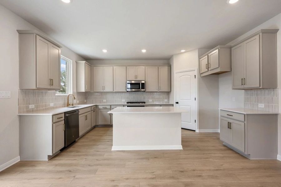 Furnished interior view inside a new home in Berry Creek Highlands, Georgetown (Image 7).