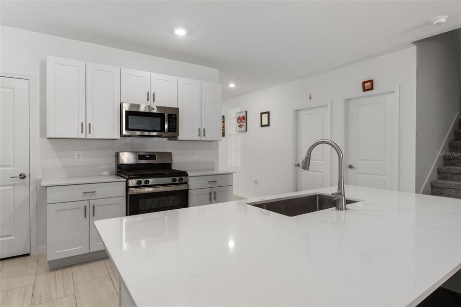 Furnished interior view inside a new home in , Land O' Lakes (Image 15).