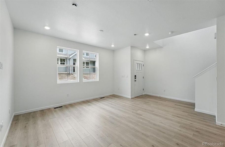 17115 W 91st Lane ~ Ready Now 17115 W 91st Lane ~ Ready Now