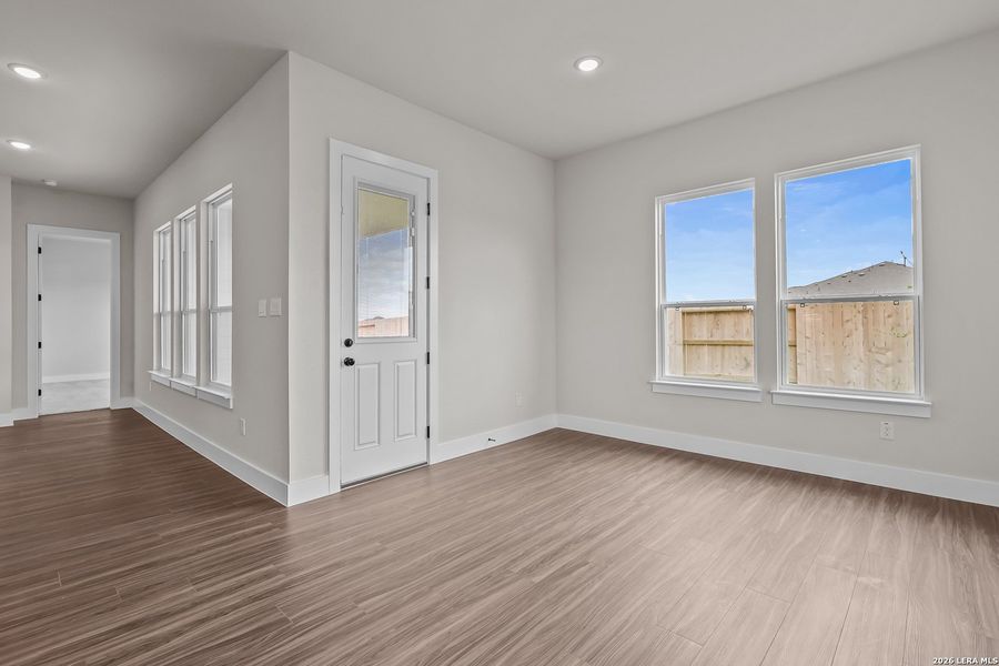 Spacious, unfurnished interior of a new home in Homestead, Schertz (Image 20).