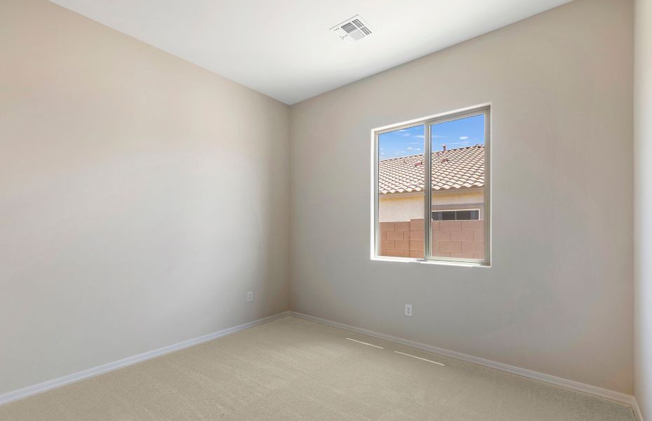 Spacious, unfurnished interior of a new home in Vistoso Canyon Estates, Oro Valley (Image 22).