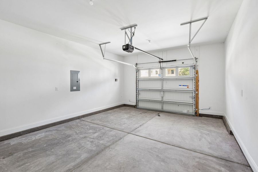 Spacious, unfurnished interior of a new home in , Charleston (Image 51). Spacious, unfurnished interior of a new home in , Charleston (Image 51).