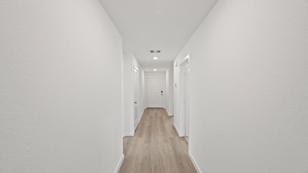 Spacious, unfurnished interior of a new home in Westward Pointe, Sealy (Image 16).