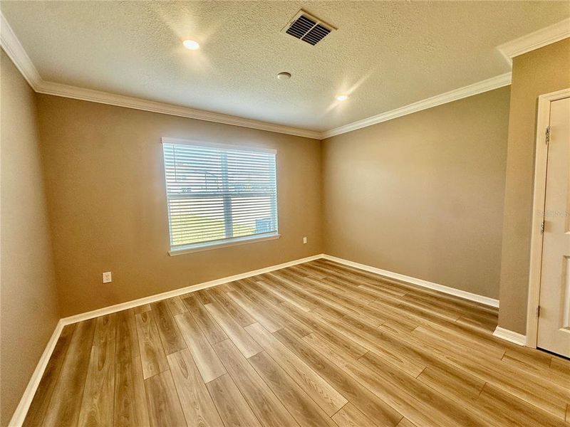 Spacious, unfurnished interior of a new home in Silverlake, Lake Alfred (Image 16). Spacious, unfurnished interior of a new home in Silverlake, Lake Alfred (Image 16).