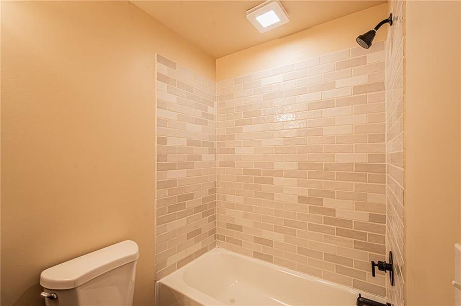 Image 53 of a home in .