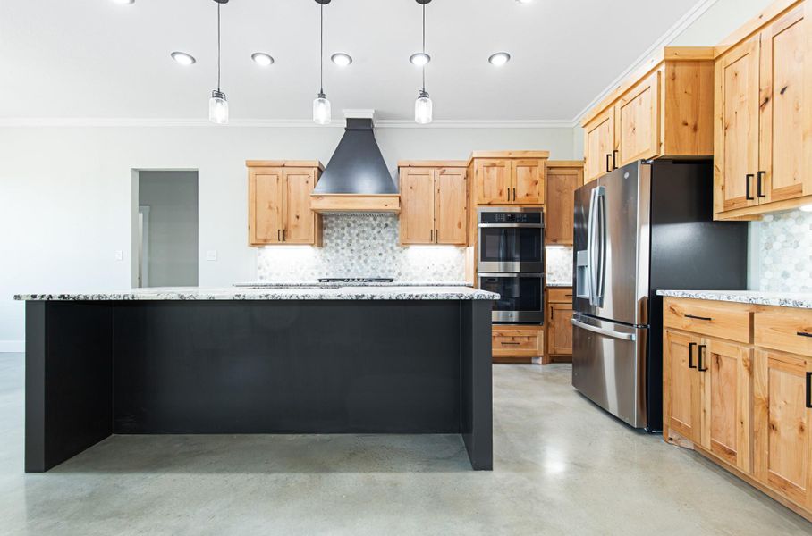 Furnished interior view inside a new home in , Gatesville (Image 9).