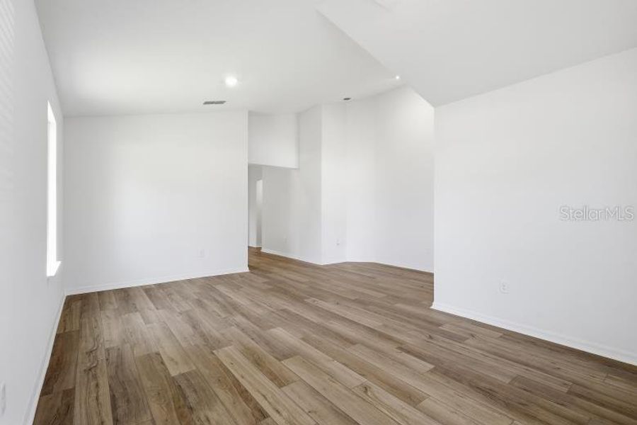 Spacious, unfurnished interior of a new home in Palm Coast, Palm Coast (Image 28).