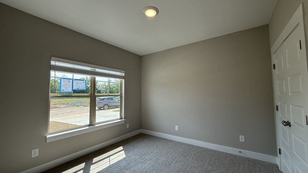 Spacious, unfurnished interior of a new home in Veterans Cove, Murfreesboro (Image 26).