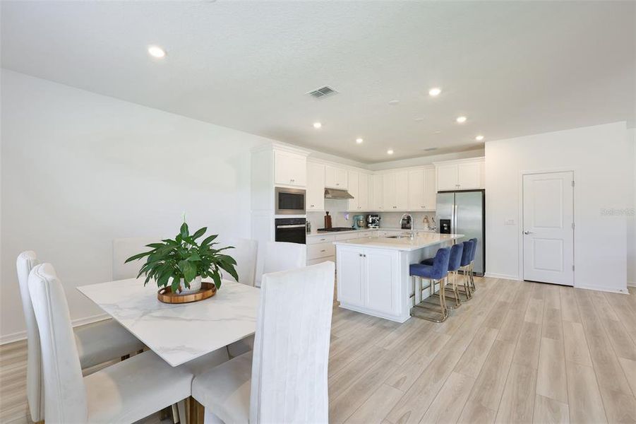 Furnished interior view inside a new home in , Valrico (Image 12).