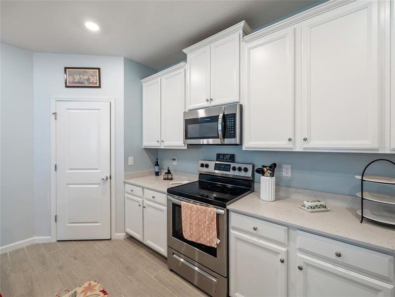 Furnished interior view inside a new home in Liberty Village: Liberty Village - Phase One, Ocala (Image 32).