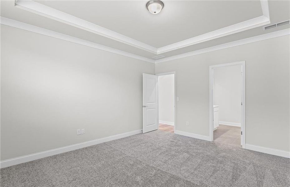 Spacious, unfurnished interior of a new home in Overland, Locust Grove (Image 24).