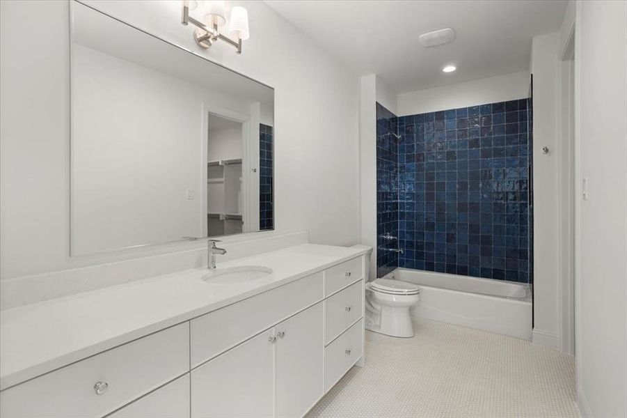 Furnished interior view inside a new home in , Dallas (Image 5). Furnished interior view inside a new home in , Dallas (Image 5).