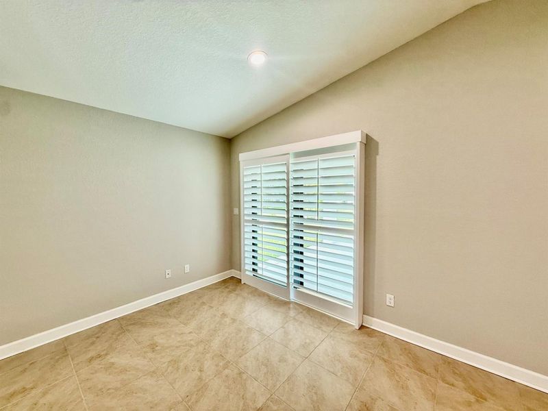 Spacious, unfurnished interior of a new home in , Fort Pierce (Image 21).