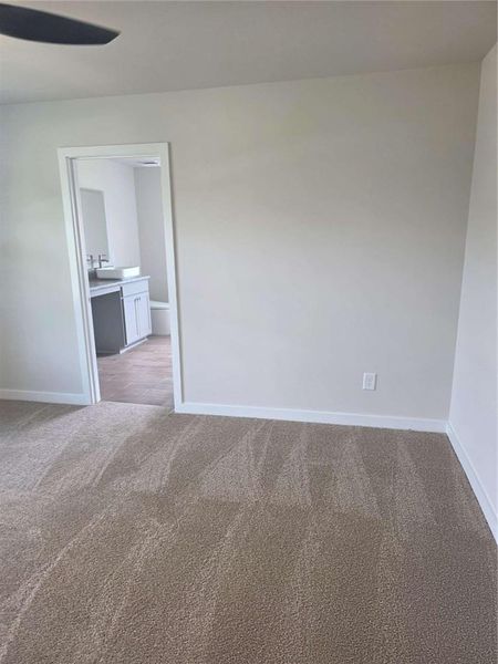 Spacious, unfurnished interior of a new home in Creekbend Overlook, South Fulton (Image 17).