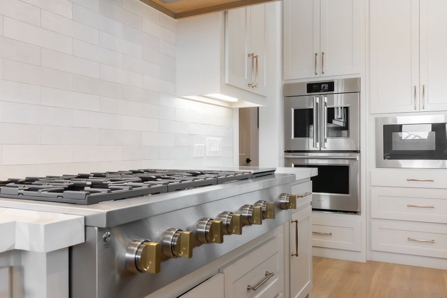 Close-up of interior finishes inside a home in Montclair, Prosper (Image 22).