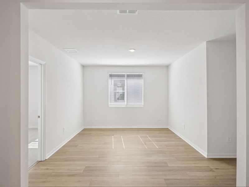Spacious, unfurnished interior of a new home in Pine Ridge Meadows, Hudson (Image 5).