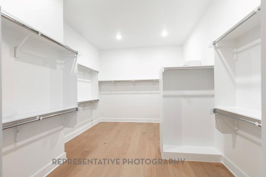 Spacious, unfurnished interior of a new home in Santa Rita Ranch: 90ft. lots, Liberty Hill (Image 20).