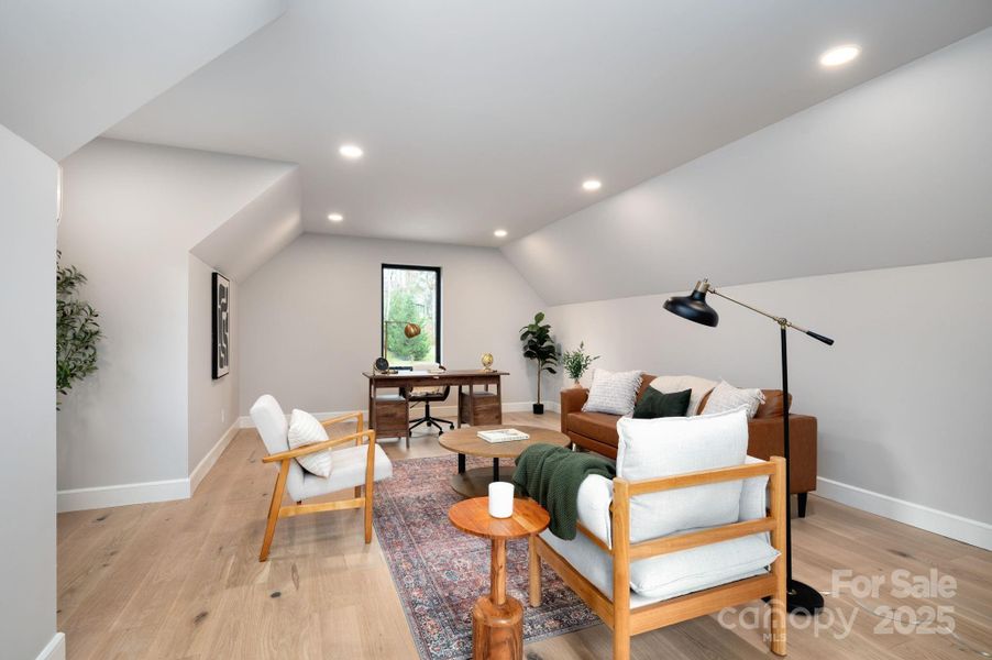 Separately Zoned with Dual Access Separately Zoned with Dual Access