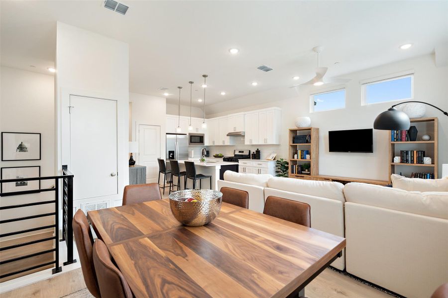 Photos are of a staged model with the same floor plan. Actual residence and interior finishes may vary. Photos are of a staged model with the same floor plan. Actual residence and interior finishes may vary.