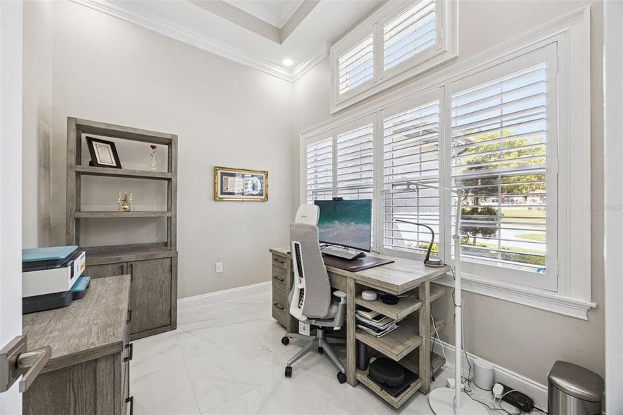 Furnished interior view inside a new home in , Clermont (Image 34).