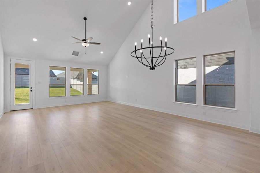 DAL_Painted Tree_Easton_3925 Menard Street (17) DAL_Painted Tree_Easton_3925 Menard Street (17)