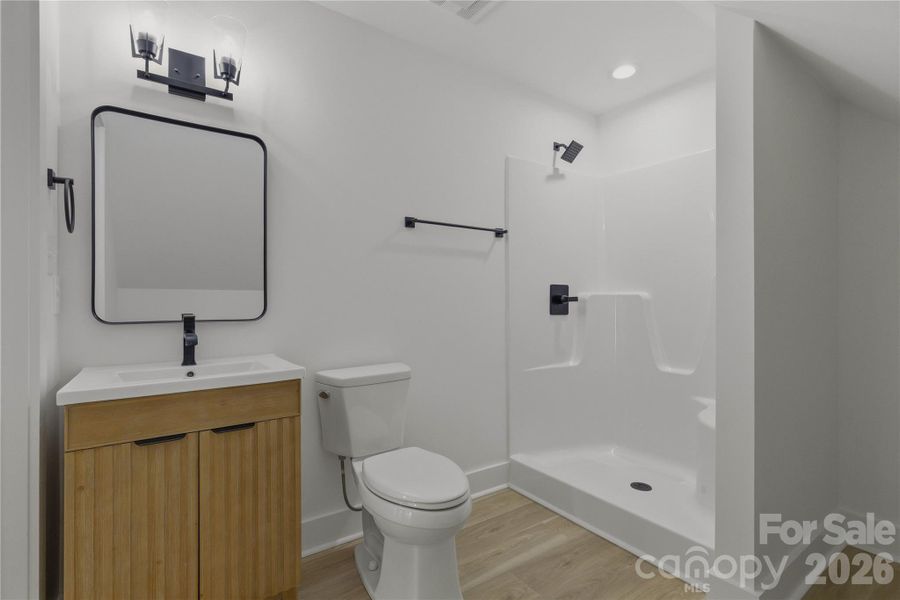 Bedroom #4 / Bonus room w/ full bath