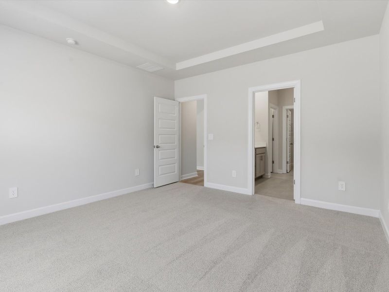 Spacious, unfurnished interior of a new home in Vickery Station, Woodruff (Image 15).