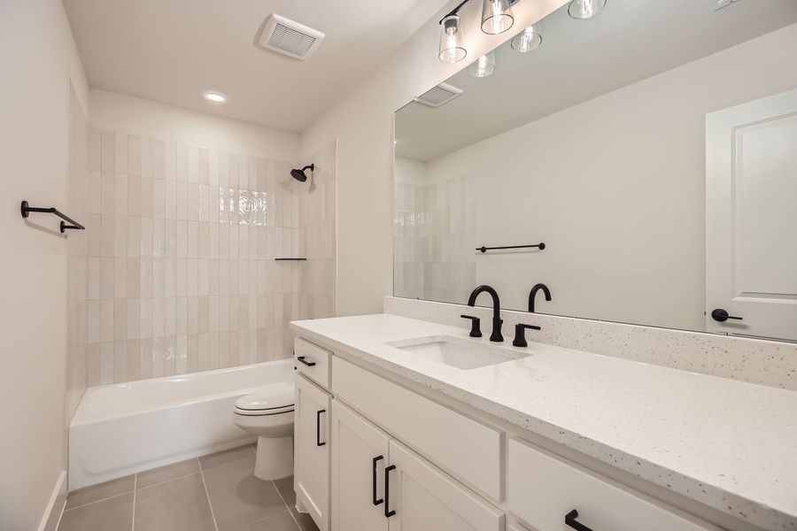 Plan 1641 Secondary Bathroom Representative Photo Plan 1641 Secondary Bathroom Representative Photo