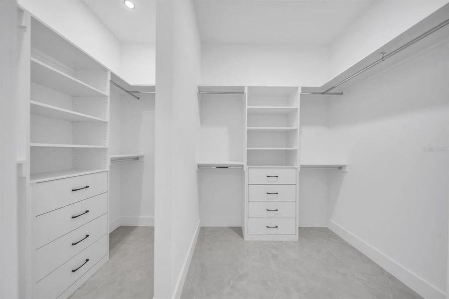 Image 36 of a home in .
