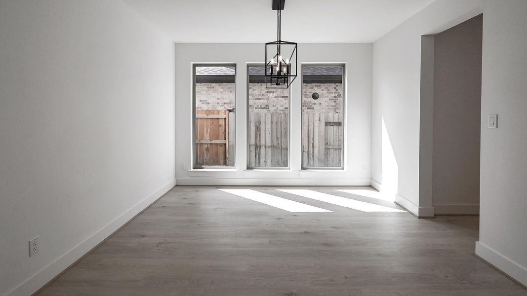 Spacious, unfurnished interior of a new home in Crosswinds, Kyle (Image 13).
