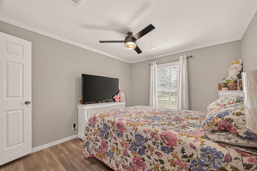 Furnished interior view inside a new home in , Baytown (Image 11).