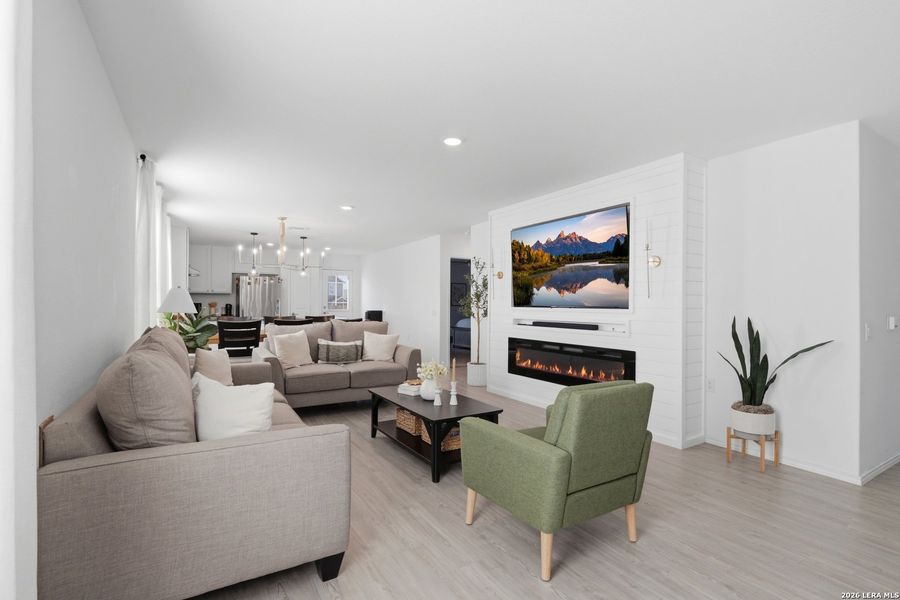 Furnished interior view inside a new home in Mission del Lago, San Antonio (Image 19). Furnished interior view inside a new home in Mission del Lago, San Antonio (Image 19).