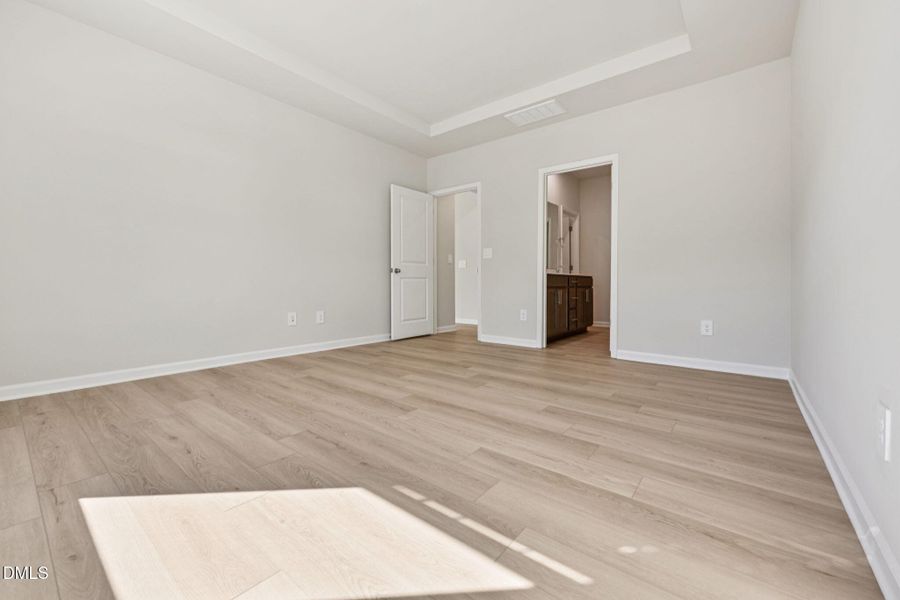 23-web-or-mls-Raleigh - Oak Manor - 749